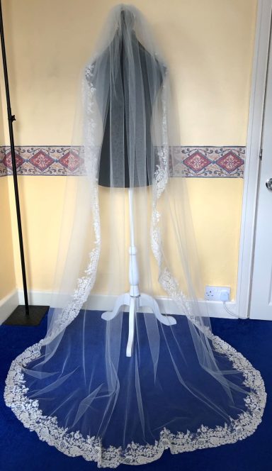 Lace veil