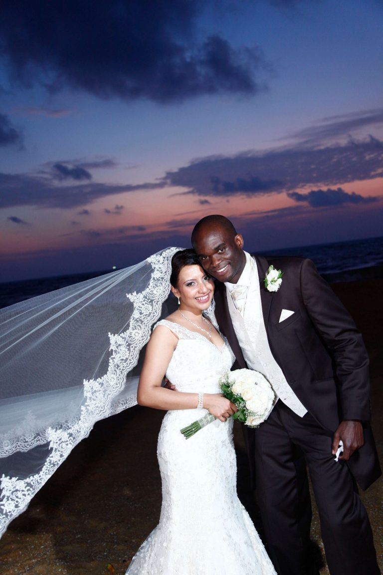 A cathedral large lace mantilla veil